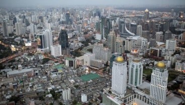 Bangkok Perintahkan Restoran dan Toko Tutup Dari Tengah Malam