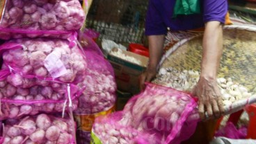 Harga Bawang Putih dan Gula Masih Tinggi, Apa Respons Jokowi?