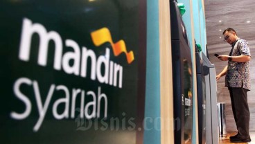 Mandiri Syariah Serahkan Bantuan APD dan MAsker Senilai Rp3,05 Miliar