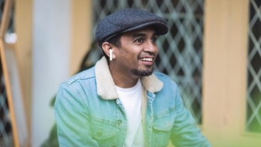 Lagu Kasih Putih Iringi Kepergian Jenazah Glenn Fredly ke Pemakaman