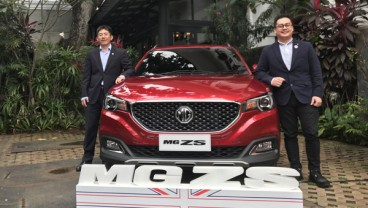 MG Motor Serahkan Unit Pertama ZS ke Konsumen