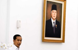 Cek Fakta: Presiden Jokowi Bagi-Bagi Sembako di Bogor Sabtu Malam, Betulkah?
