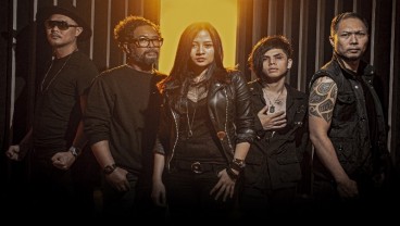 Grup Band Cokelat Persembahkan Lagu Bagimu Negeri untuk Tim Medis