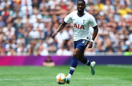 Tottenham Lindungi Tanguy Ndombele dari Jamahan Barcelona