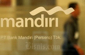Bank Mandiri Serahkan Bantuan APD ke RS Rujukan di Jakarta
