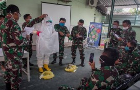 Panglima TNI: Pesawat TNI Siap Antar 100.000 APD