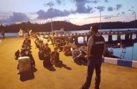 Bakamla RI Amankan 47 TKI dari Malaysia Masuk Melalui Pelabuhan Tikus