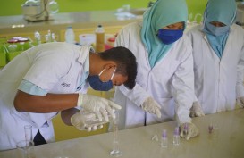 Rivera Cosmetics Bagikan Hand Sanitizer ke Rumah Sakit di Tangerang