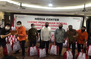 Mensos Minta Pos Indonesia Salurkan Bansos ke Seluruh Indonesia