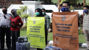 Alumni Kepamongprajaan Bagikan 3.000 Masker Cegah Covid-19