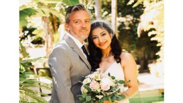 Rahma Azhari Menikah dengan Aktor Hollywood Paris Chong