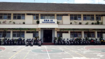 Petugas Kebersihan OTG Corona, Puluhan Guru SMAN 10 Jogja Terpaksa Isolasi Mandiri