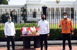 Presiden Jokowi Mulai Salurkan Bantuan Sembako melalui Pos Indonesia