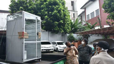 Tim ITB Kembangkan Kabin Sterilisasi Masker N-95 