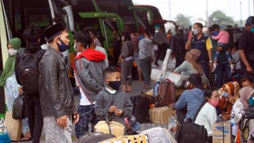 Mudik Dilarang, Penumpang di Terminal Lebak Bulus Malah Meningkat