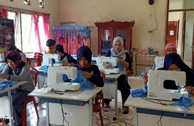 Pertamina Bersama Hiswana Migas Bagi-bagi Sembako & APD di Manado