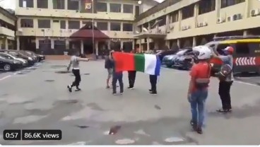 Tiga Pengibar Bendera RMS Ditangkap. Ternyata Petinggi RMS, ini Video Aksinya