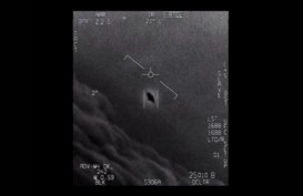 US Navy Tangkap Rekaman Video Pesawat Misterius Diduga UFO