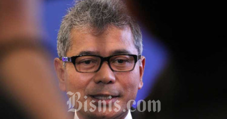 Direktur Utama PT Bank Rakyat Indonesia Tbk. (BRI) Sunarso menjawab pertanyaan awak media sesuai rapat umum pemegang saham tahunan (RUPST) di Jakarta, Selasa (18/2/2020). Bisnis/Dedi Gunawan