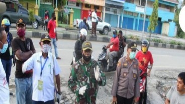 Pemkab Jayapura Tertibkan Portal-Portal Jalan Ilegal di Sentani