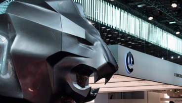 Peugeot Uji Coba Operasi Pabrik Kembali di Prancis