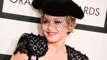 Madonna Terinfeksi Virus Corona Saat Konser di Paris