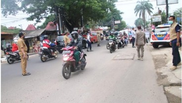 CEGAH COVID-19 DI JABODETABEK : Mengunci Mudik Lokal