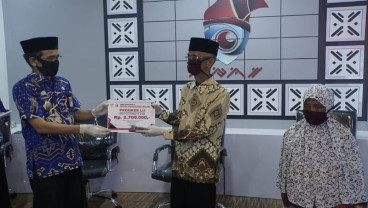Kemensos RI Salurkan Rp2,9 Miliar untuk Lansia di Kabupaten Gowa