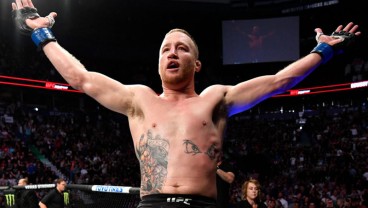 UFC : Lontarkan Kata Kasar ke Khabib Nurmagomedov, Ferguson Dihajar Gaethje