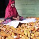 BAHAN BAKU PAKAN : Peternak Mogok, Harga Jagung Anjlok