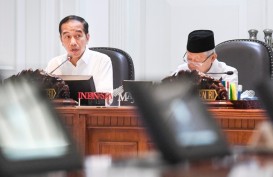 Presiden Jokowi dan Wapres Ma'ruf Serahkan Zakat Secara Daring