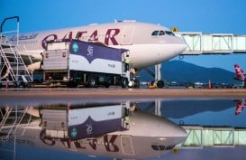 Qatar Airways Berikan Tiket Gratis untuk Staf Medis Corona