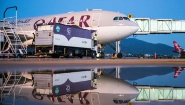 Qatar Airways Berikan Tiket Gratis untuk Staf Medis Corona