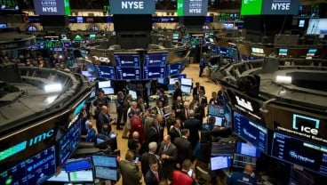 Gubernur The Fed Bilang Prospek Ekonomi Tak Pasti, Indeks S&P 500 Terkulai