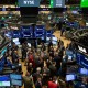Wall Street Dibuka Anjlok, Terpicu Klaim Pengangguran Covid-19