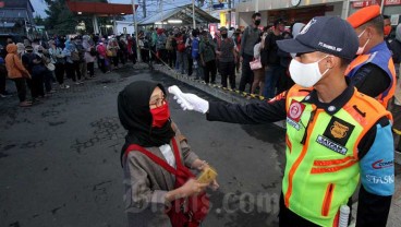 KRL Lebihi Kapasitas Penumpang, Bus Alternatif Disiapkan