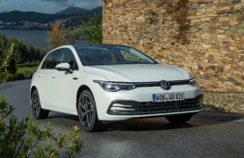 Volkswagen Hentikan Pengiriman Golf 8, Perangkat Lunak Bermasalah