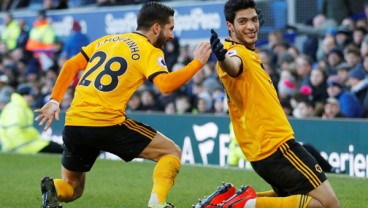 Juventus Ramaikan Persaingan untuk Rekrut Raul Jimenez