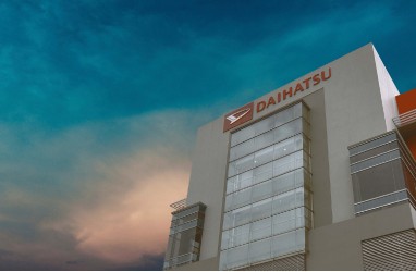 Astra Daihatsu Berikan Bantuan Sosial ke Warga Karawang