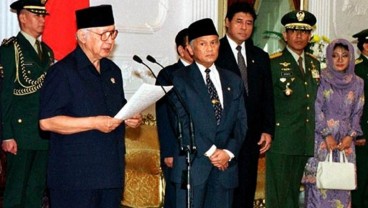 Historia Bisnis: Soeharto: Saya Siap 'Madeg Pandito'