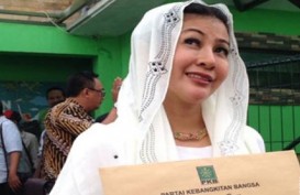 'Wanita Emas' Sumbang APD untuk Tenaga Medis