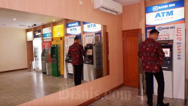 Meski Ada Covid-19, Tarik Tunai Tetap Naik Selama Lebaran