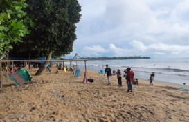 Sejumlah Lokasi Wisata Pantai di Pandeglang Tetap Buka setelah Lebaran