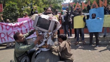 Komnas HAM : Usut Kasus Teror Jurnalis & Diskusi UGM