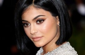 Didepak dari Daftar Miliarder Forbes, Ini Tanggapan Kylie Jenner