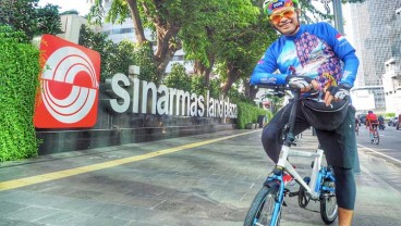 Foto-Foto Saleh Husin Gowes Sepeda Sambil Rekreasi Foto