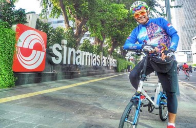 Foto-Foto Saleh Husin Gowes Sepeda Sambil Rekreasi Foto