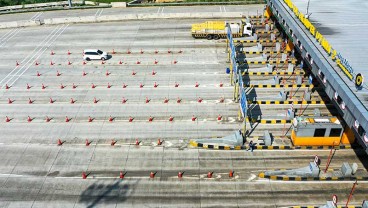 Pembongkaran JPO di Tol Jakarta-Cikampek Dilanjutkan Malam Ini