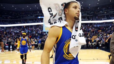 Kasus George Floyd: Stephen Curry Pimpin Pawai "Walking in Unity"