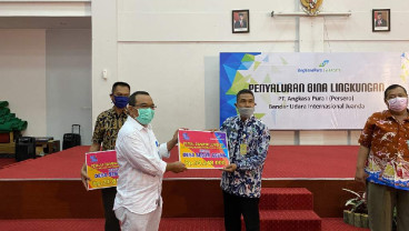Wujudkan Kepedulian, Bandara Juanda Bagikan 1.000 Paket Sembako dan 5.000 Masker Non Medis